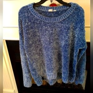 Blue chenille sweater in blue